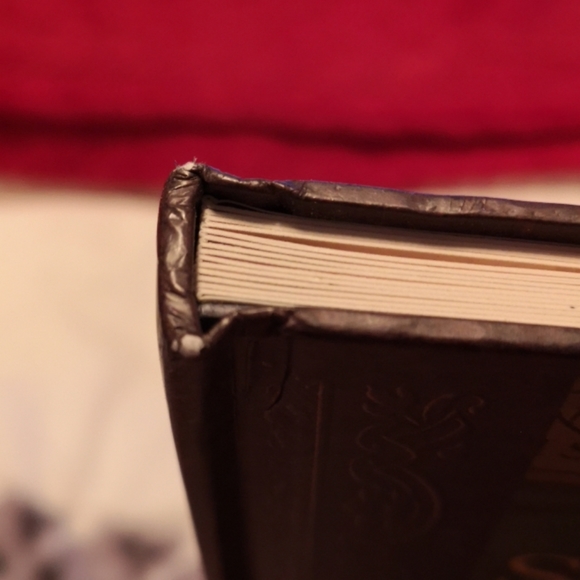 William Shakespeare Book - Picture 7 of 7